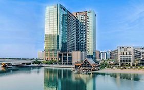 Beach Rotana Residences